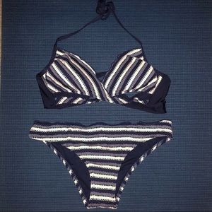 Mossimo Bikini Set - Size M top, Size L bottom